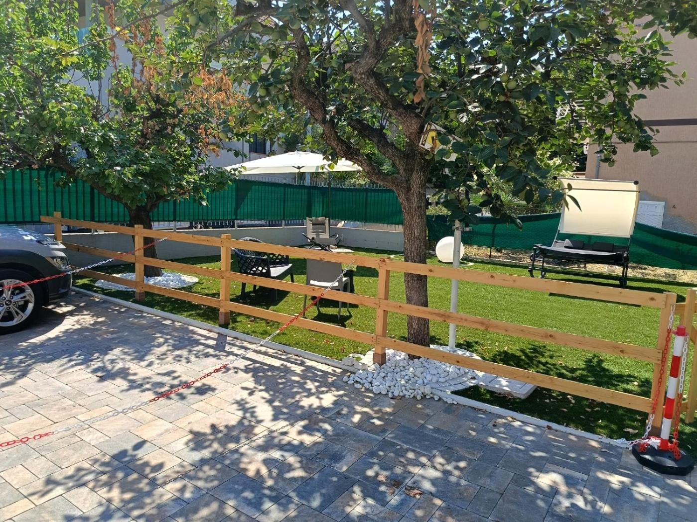 Villa Santa Lucia San Benedetto del Tronto Bagian luar foto